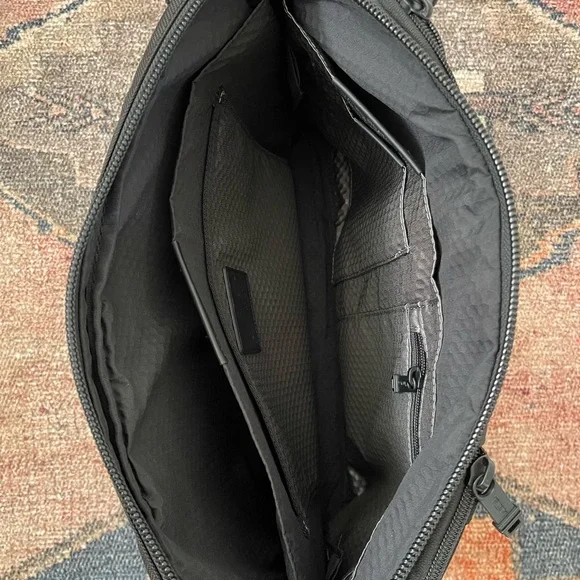Tumi - Academy Brief - Alpha Bravo - Barely Used!